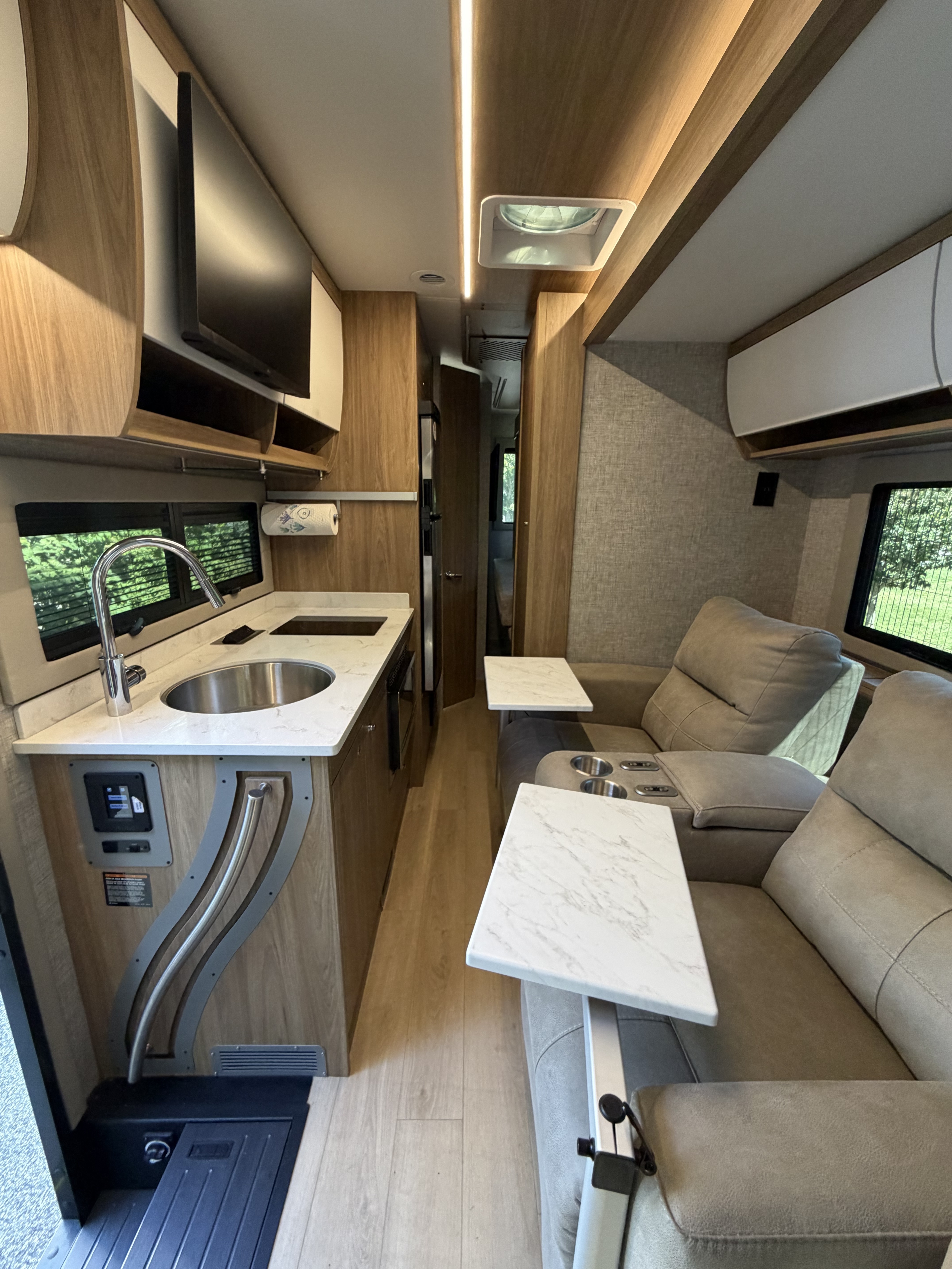 2026 Tiffin Motorhomes WAYFARER 25 XPW RV