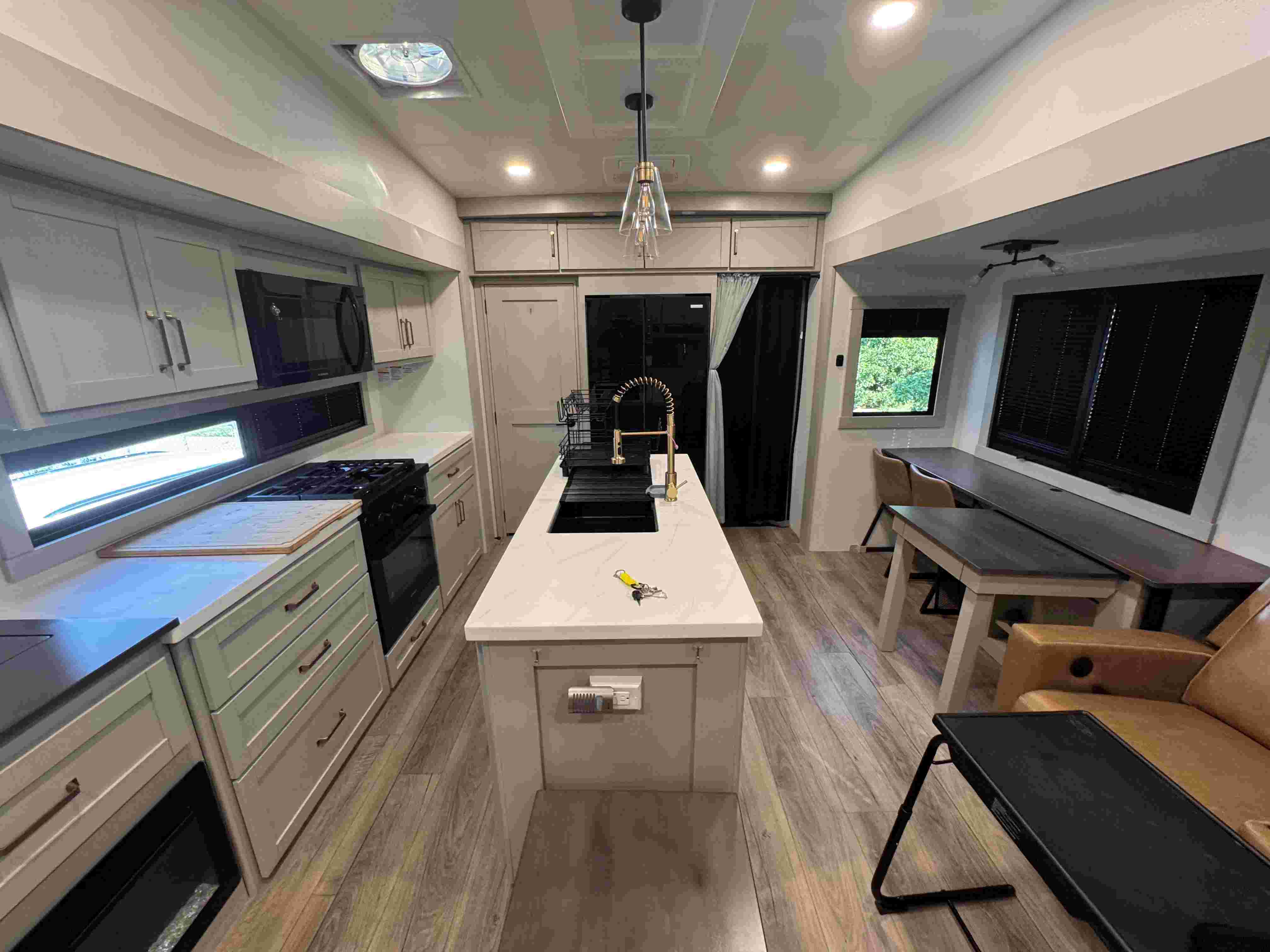 2025 Brinkley MODEL Z 3400 RV