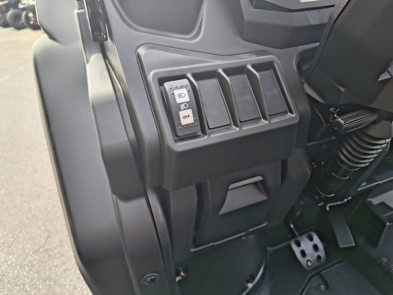 A photo of this 2026 Can-Am Defender MAX DPS HD10