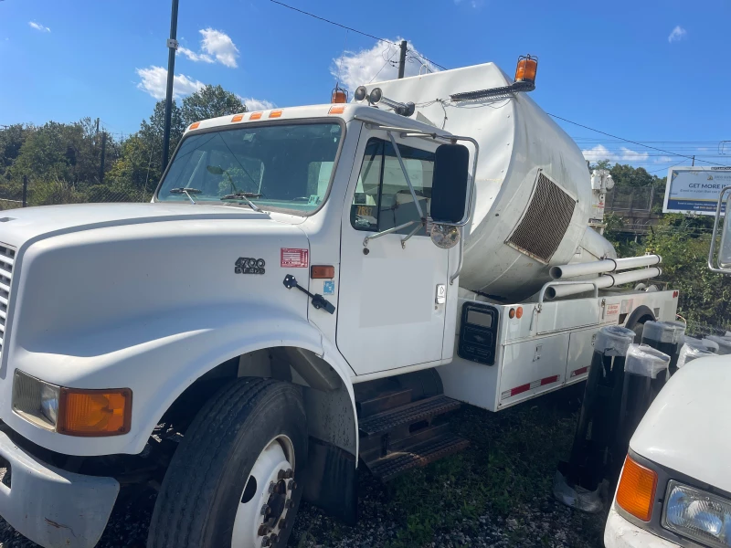 1995 INTERNATIONAL 4700