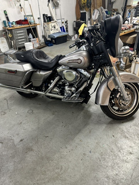 2007 Harley-Davidson FLHC BASE Touring motorcycle
