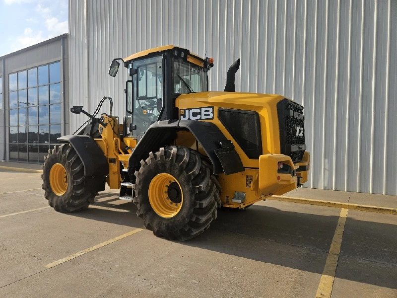 2026 JCB 427