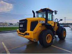 2026 JCB 427 Agri