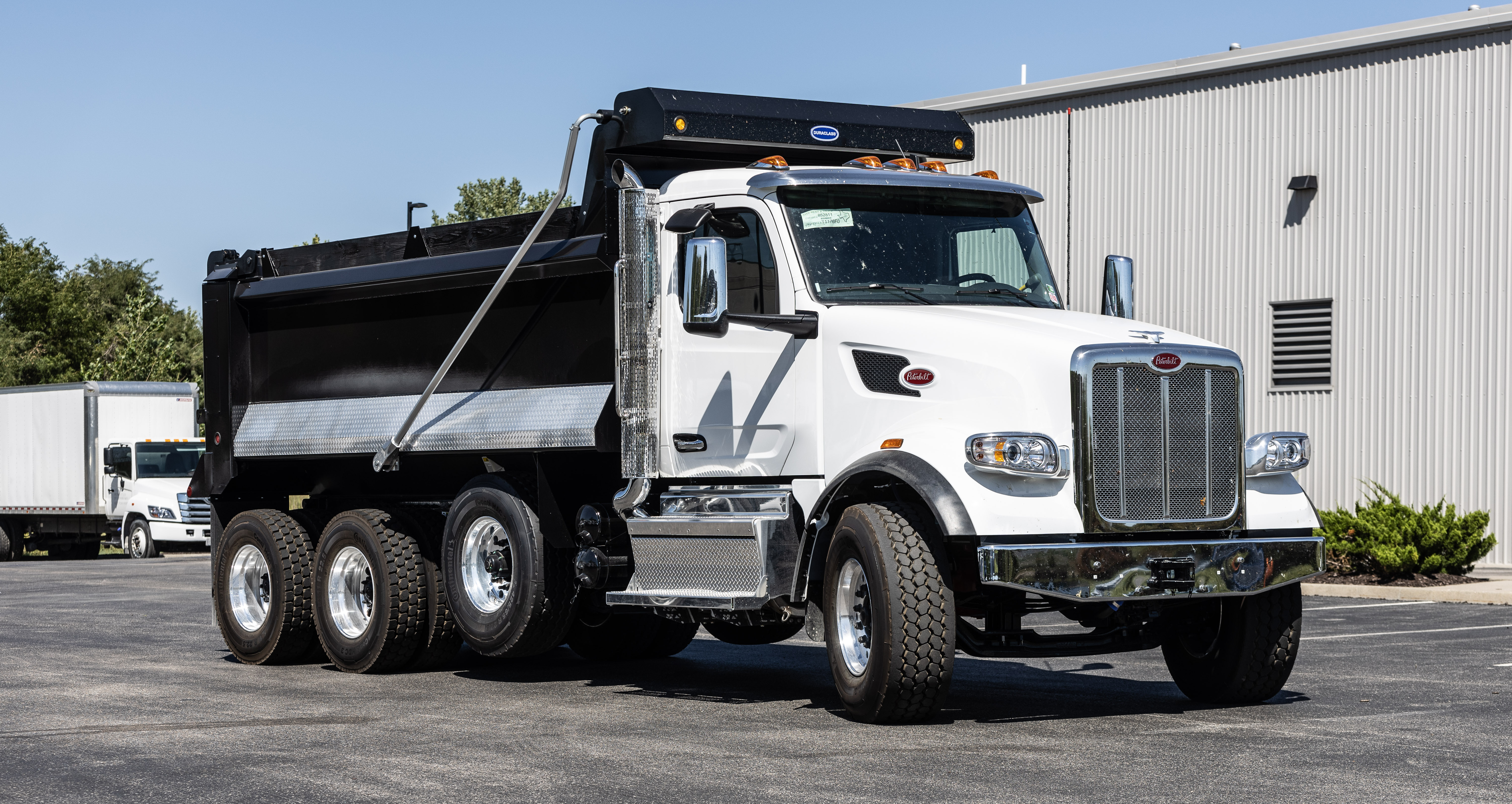 2027 PETERBILT 567 in Kansas City, MO