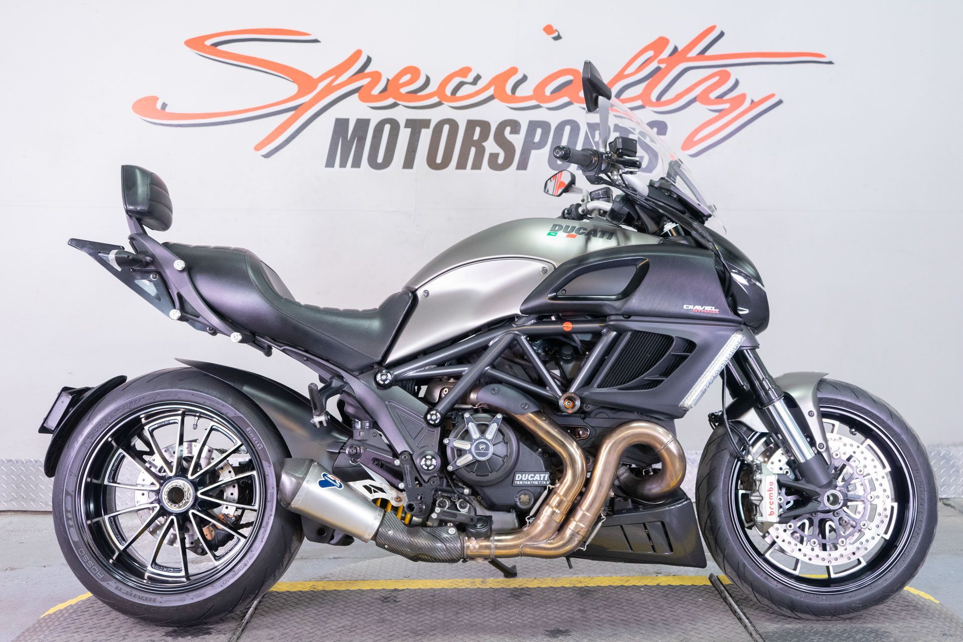 2014 Ducati Diavel BASE in Sacramento, CA