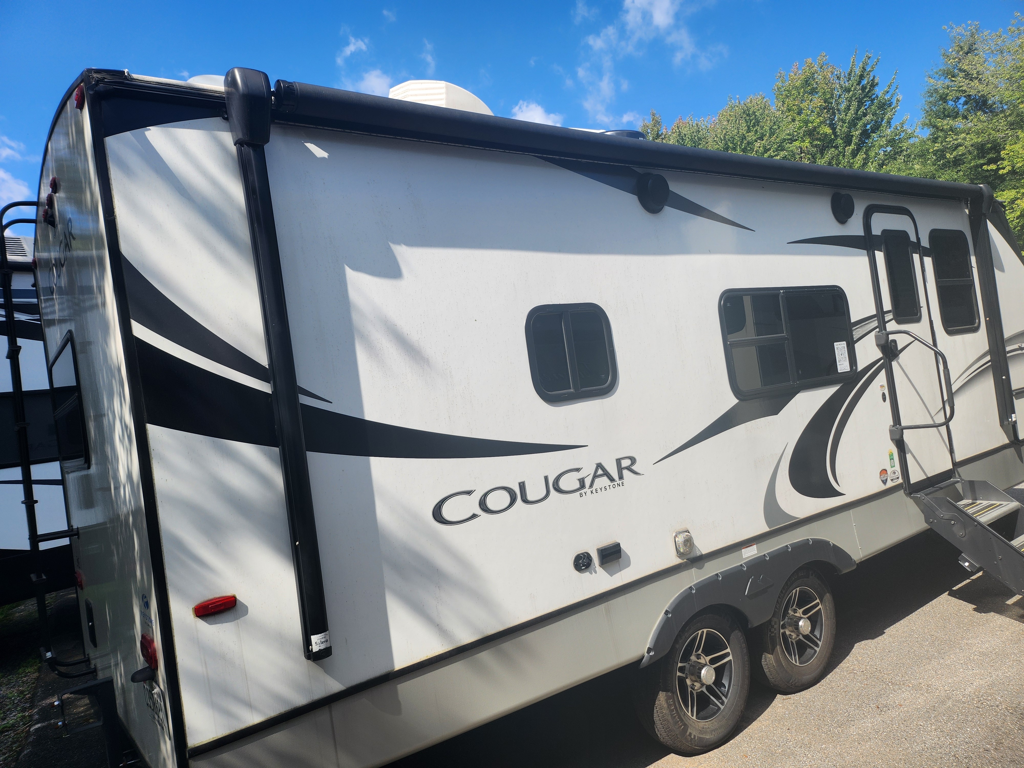 2022 Keystone COUGAR HALF-TON 22MLS in stevensville MD