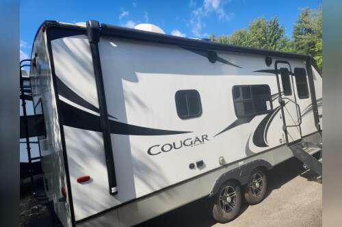 2022 Keystone COUGAR HALF-TON 22MLS in stevensville MD