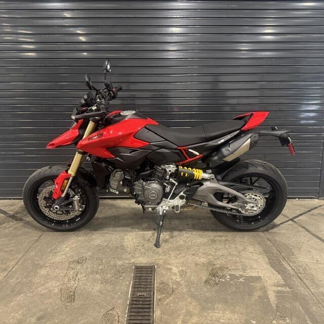 2027 Ducati HYPERMOTARD V2 in wilmington NC