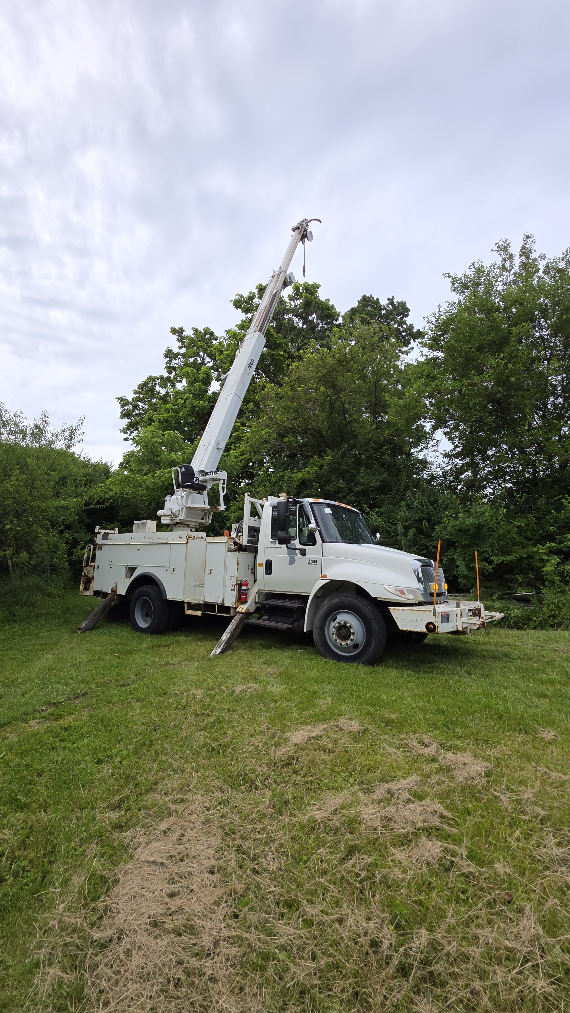 2005 INTERNATIONAL 4300 in New Lebanon, OH