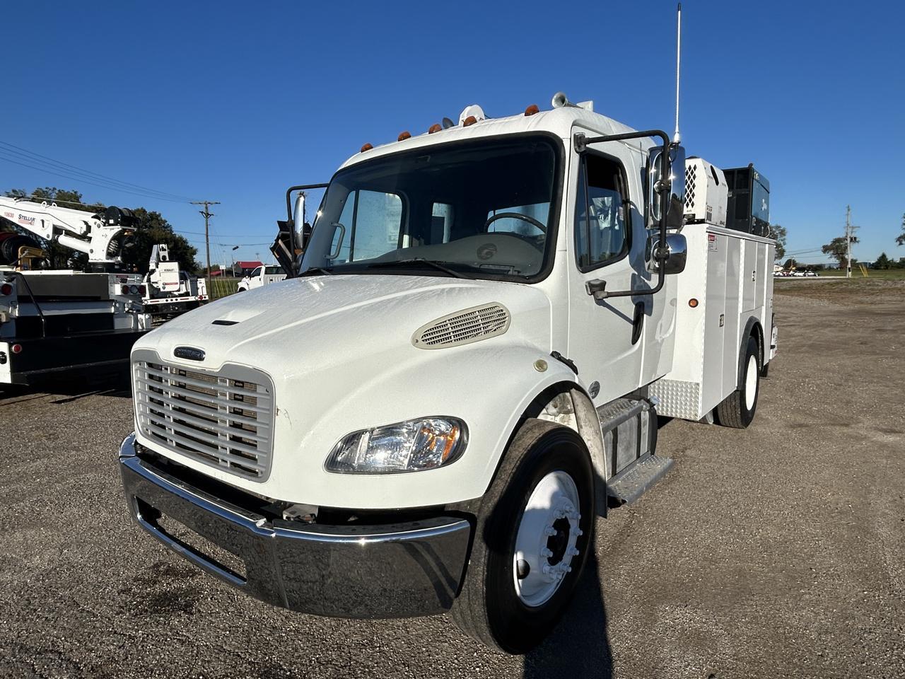 2013 FREIGHTLINER BUSINESS CLASS M2 106 in Lancaster, OH