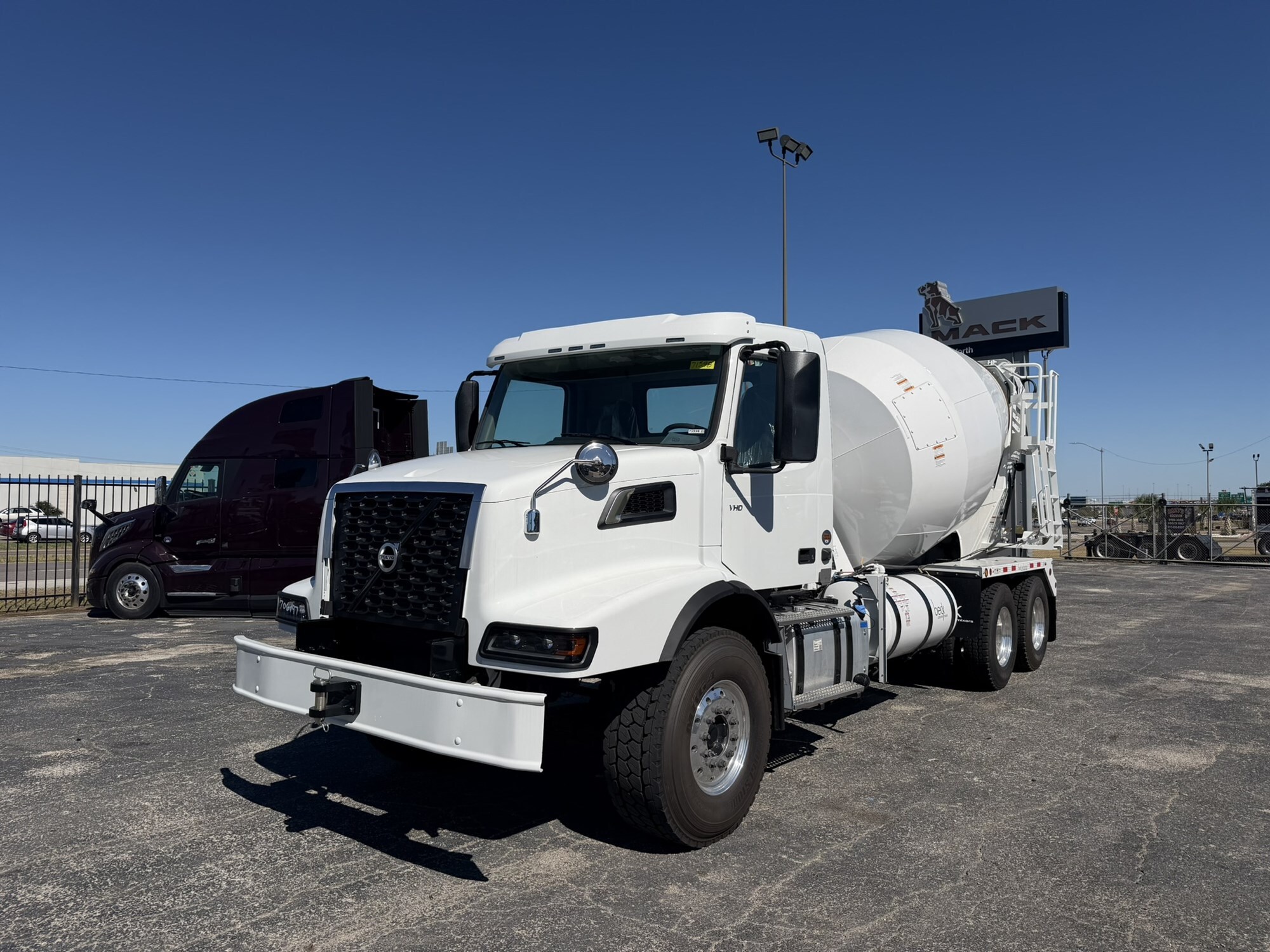 Class 8 Mixer Truck - Concrete Truck For Sale Near Ford, BC ...