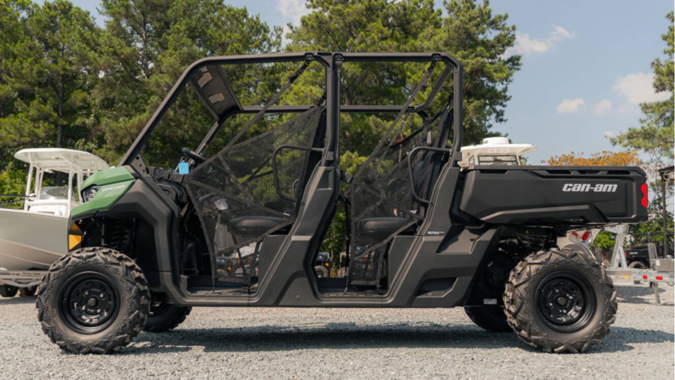 A photo of this 2026 Can-Am Defender MAX DPS HD7
