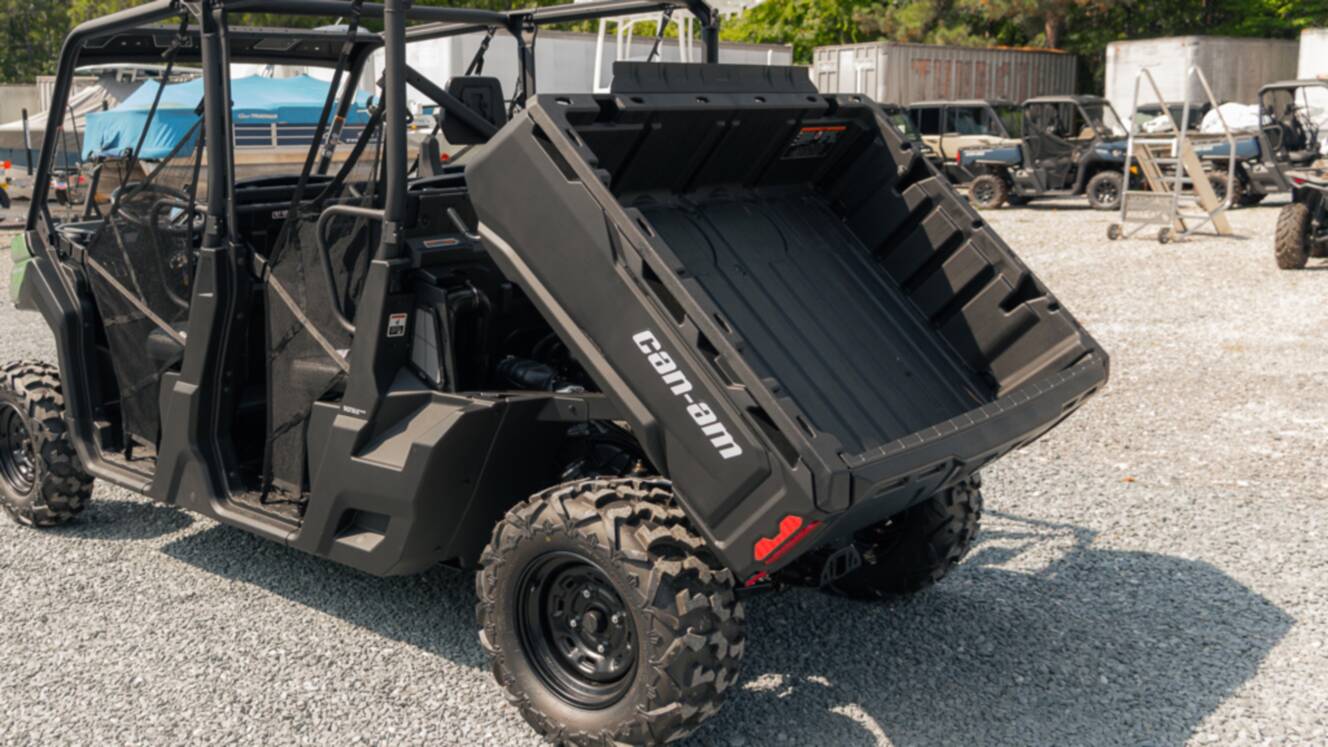 A photo of this 2026 Can-Am Defender MAX DPS HD7
