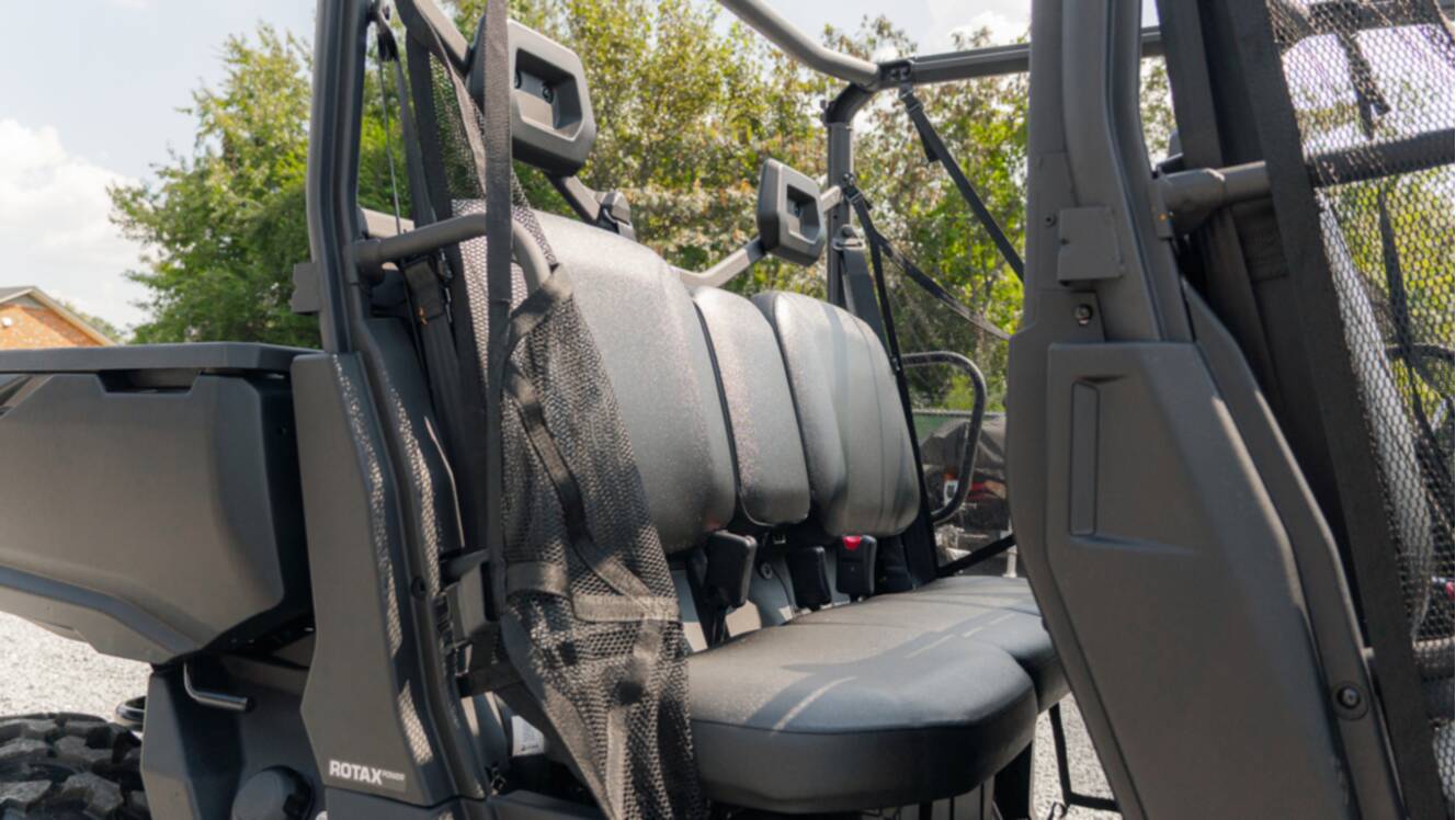 A photo of this 2026 Can-Am Defender MAX DPS HD7