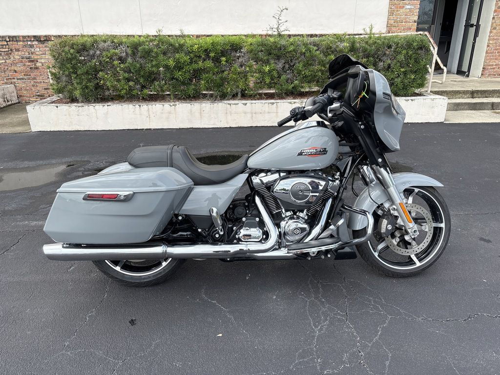 2025 Harley-Davidson Street Glide FLHX in Daytona Beach, FL