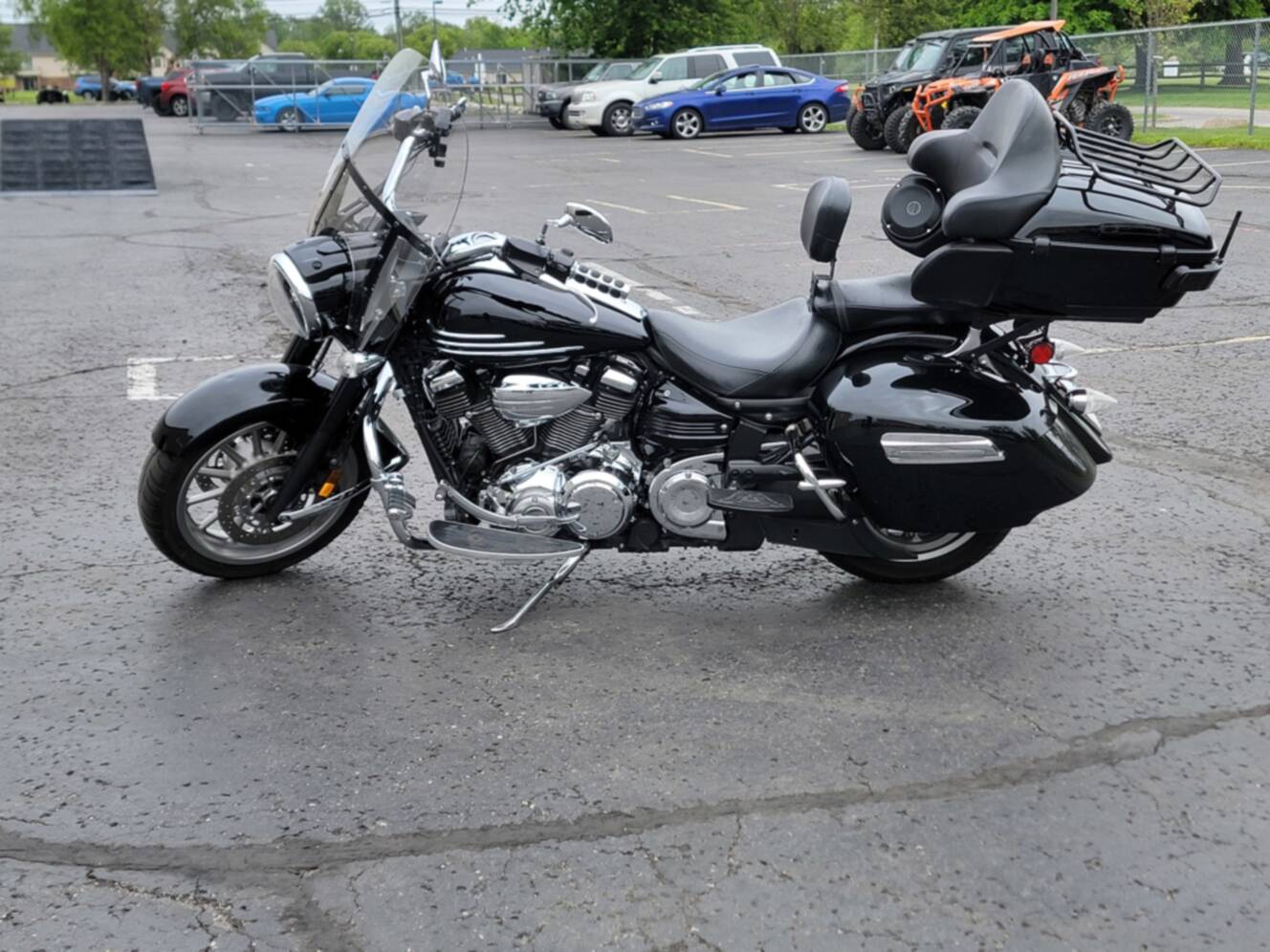 A photo of this 2010 Yamaha XV19CTSZB