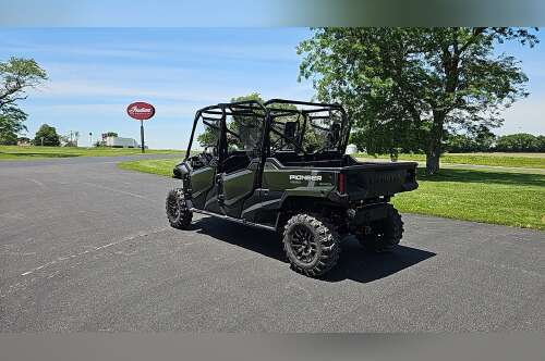 2025 Honda PIONEER 1000-6 Deluxe Crew in charleston IL