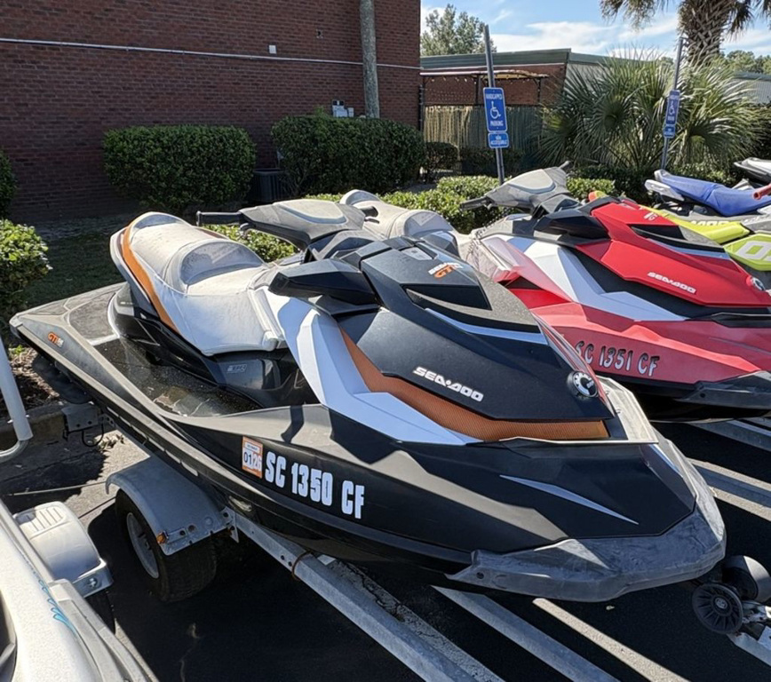 2012 Sea-Doo 24CC - GTI SE 130 Black & Sunshine 130 SE in myrtle beach SC