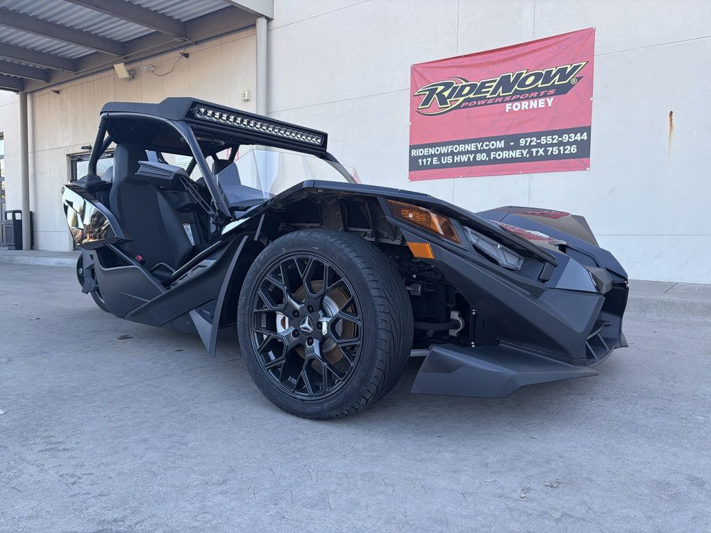 2025 Polaris Slingshot SLINGSHOT SL Autodrive Jet Black S in Forney, TX