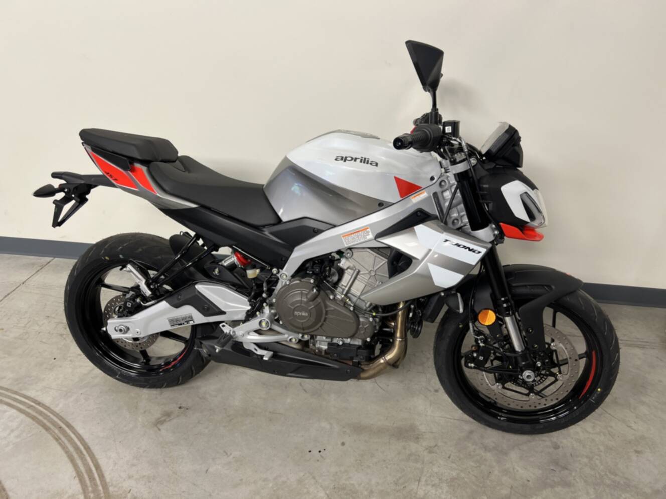 A photo of this 2026 Aprilia Tuono 457