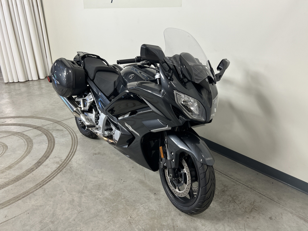 2015 Yamaha FJR 1300ES 1300ES in Peninsula, OH