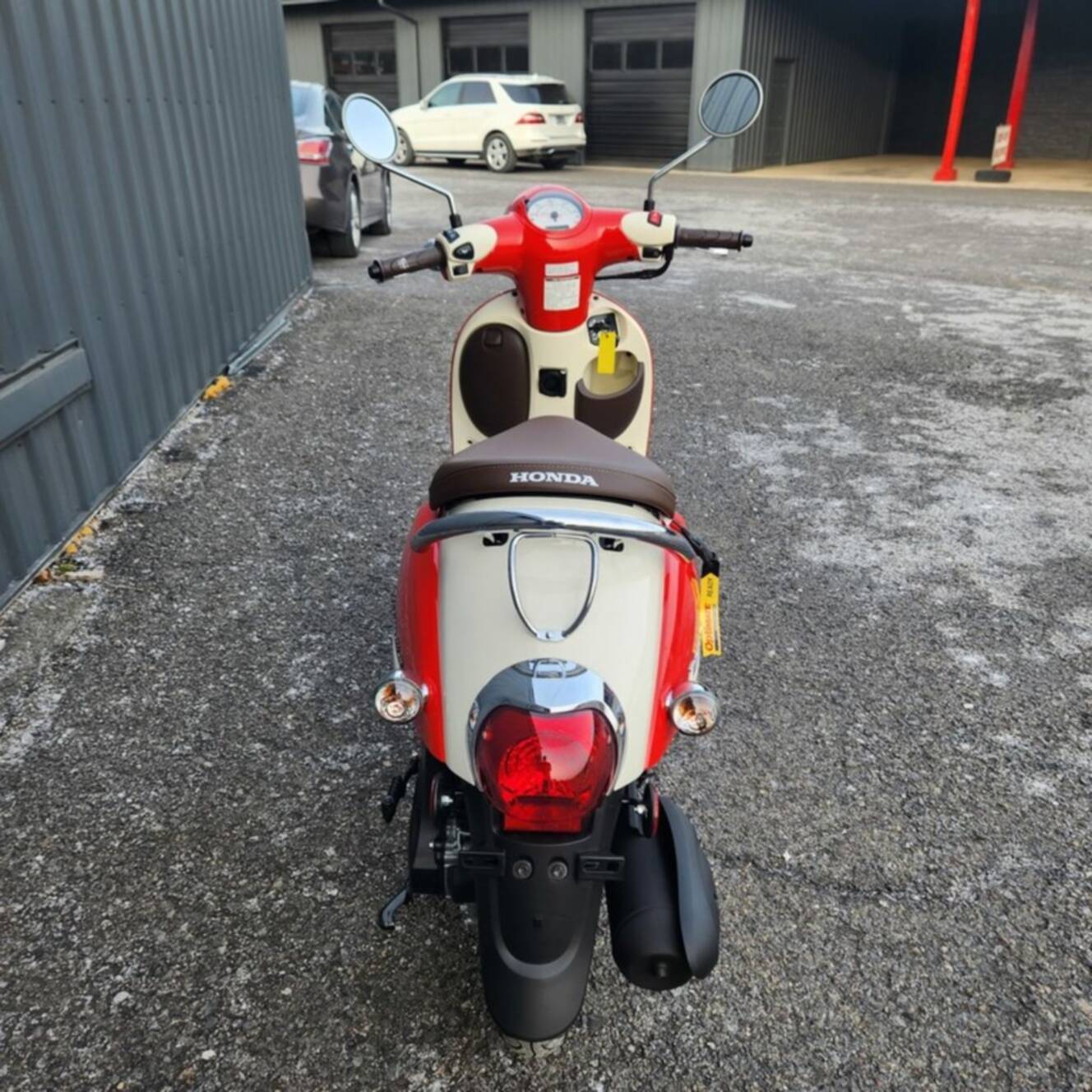 A photo of this 2025 Honda® Metropolitan