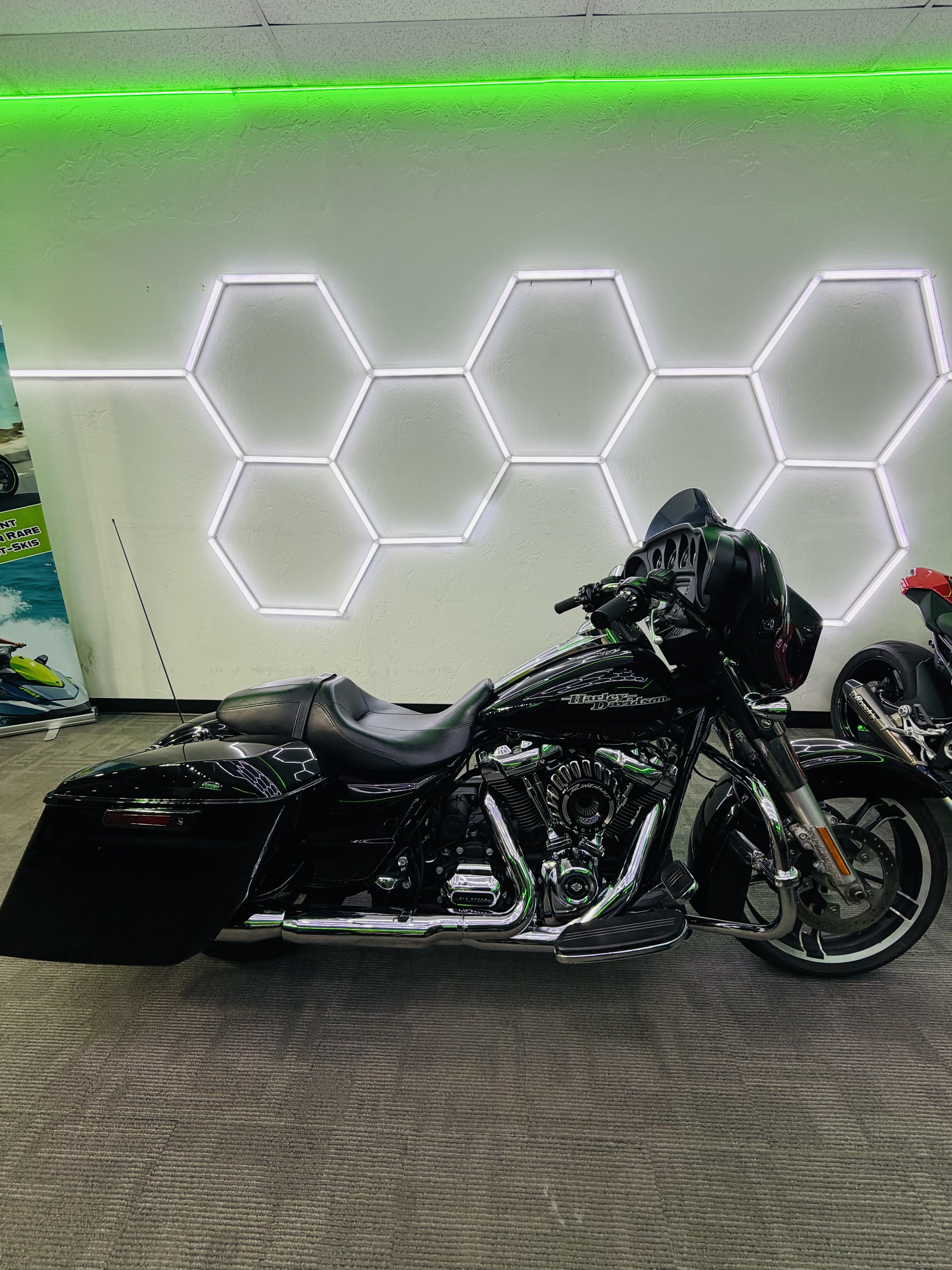 2017 Harley-Davidson STREET GLIDE FLHXS BASE in Sarsota, FL
