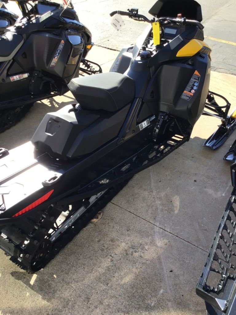 2026 Ski-Doo Renegade® Adrenaline® with Enduro Package 850 E-TEC in houghton lake MI
