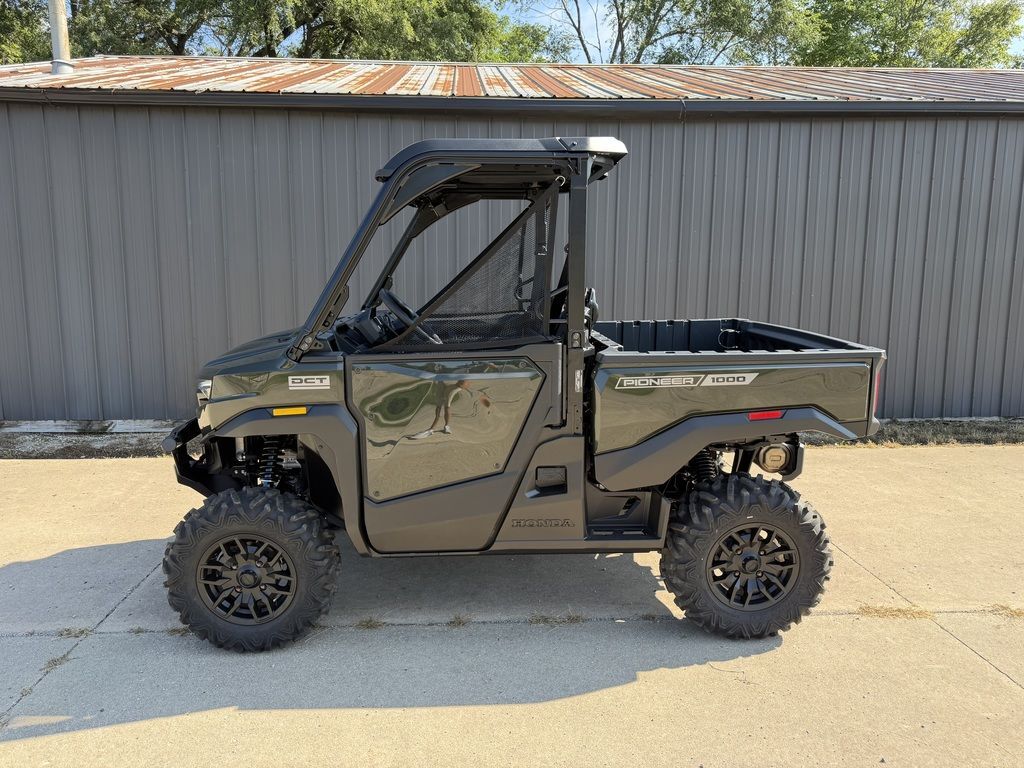 2026 Honda® Pioneer 1000 Deluxe in ottawa IL