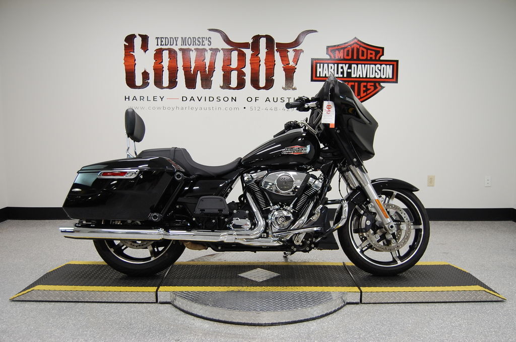 2024 Harley-Davidson® FLHX - Street Glide® Touring motorcycle