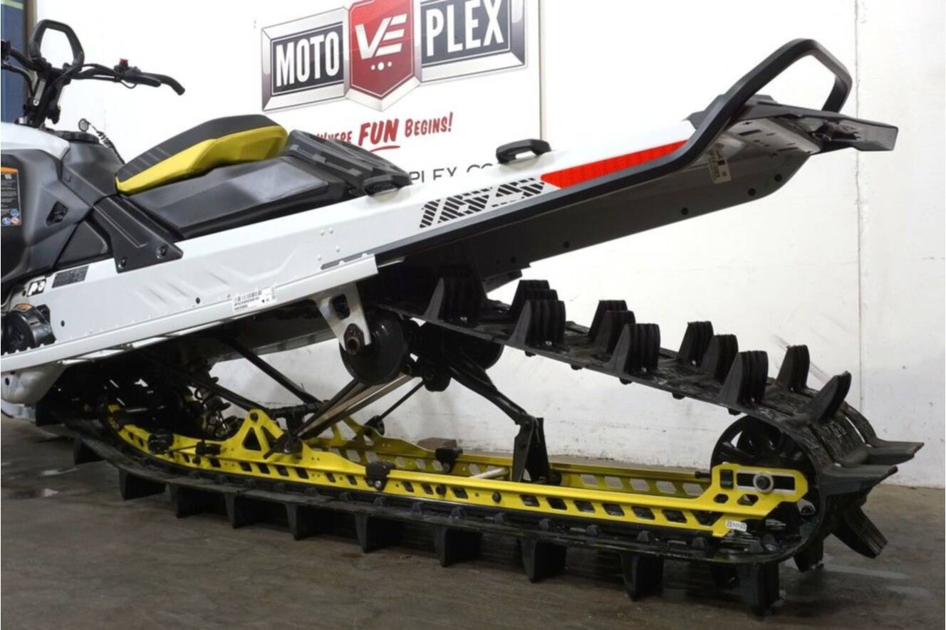 A photo of this 2025 Ski-Doo Summit® Adrenaline® with Edge Package 850 E-TEC 165 S
