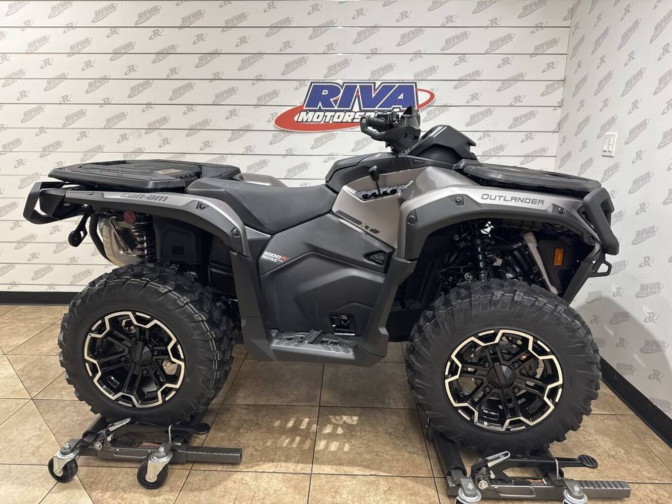 A photo of this 2025 Can-Am Outlander XT 1000R