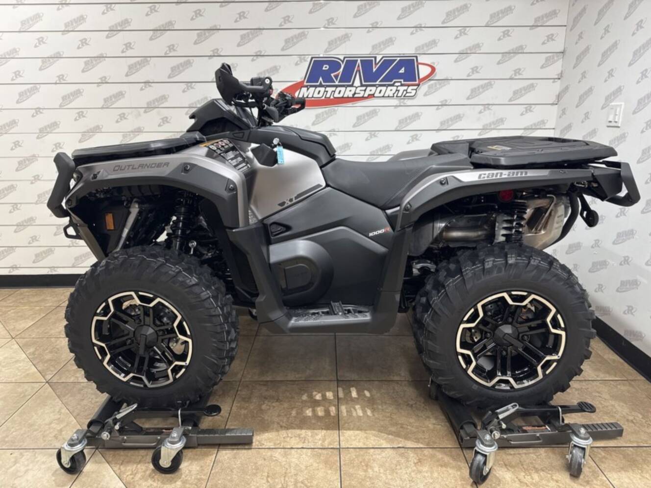 A photo of this 2025 Can-Am Outlander XT 1000R