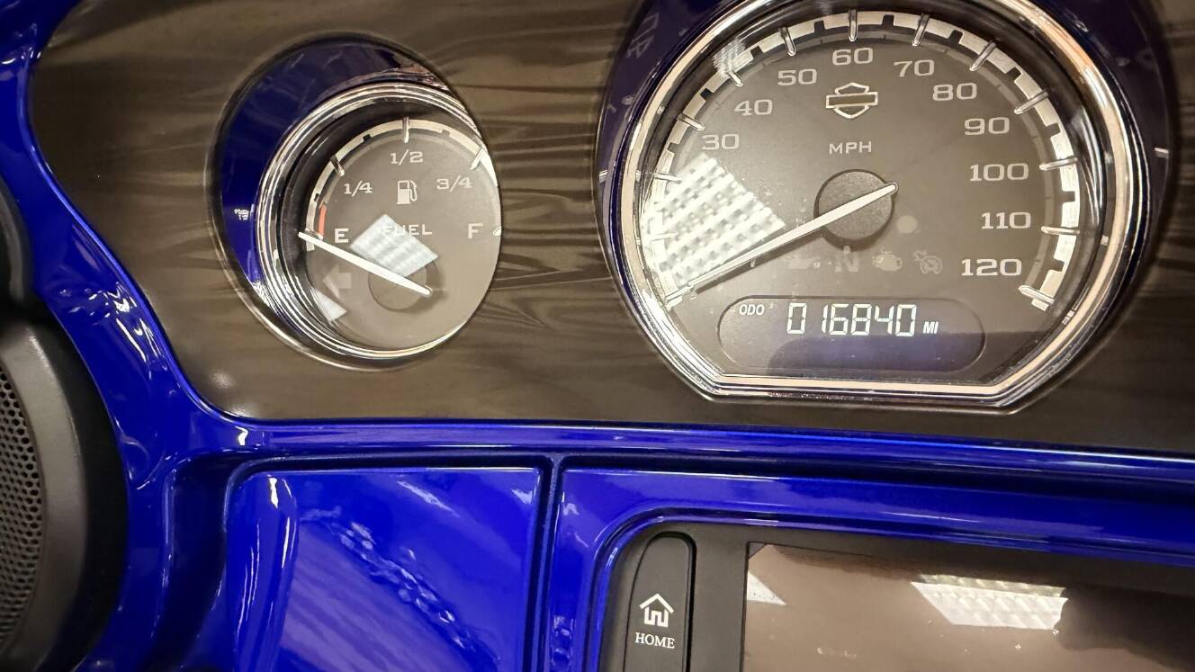 A photo of this 2017 Harley-Davidson CVO Street Glide