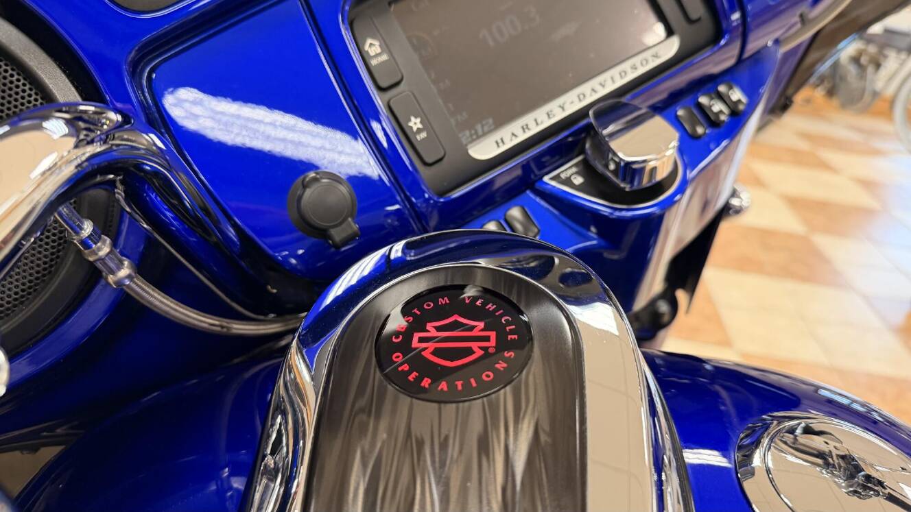 A photo of this 2017 Harley-Davidson CVO Street Glide