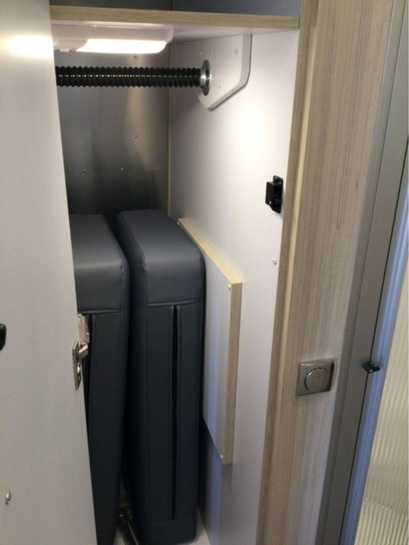 A photo of this 2026 Airstream Globetrotter® 25FB