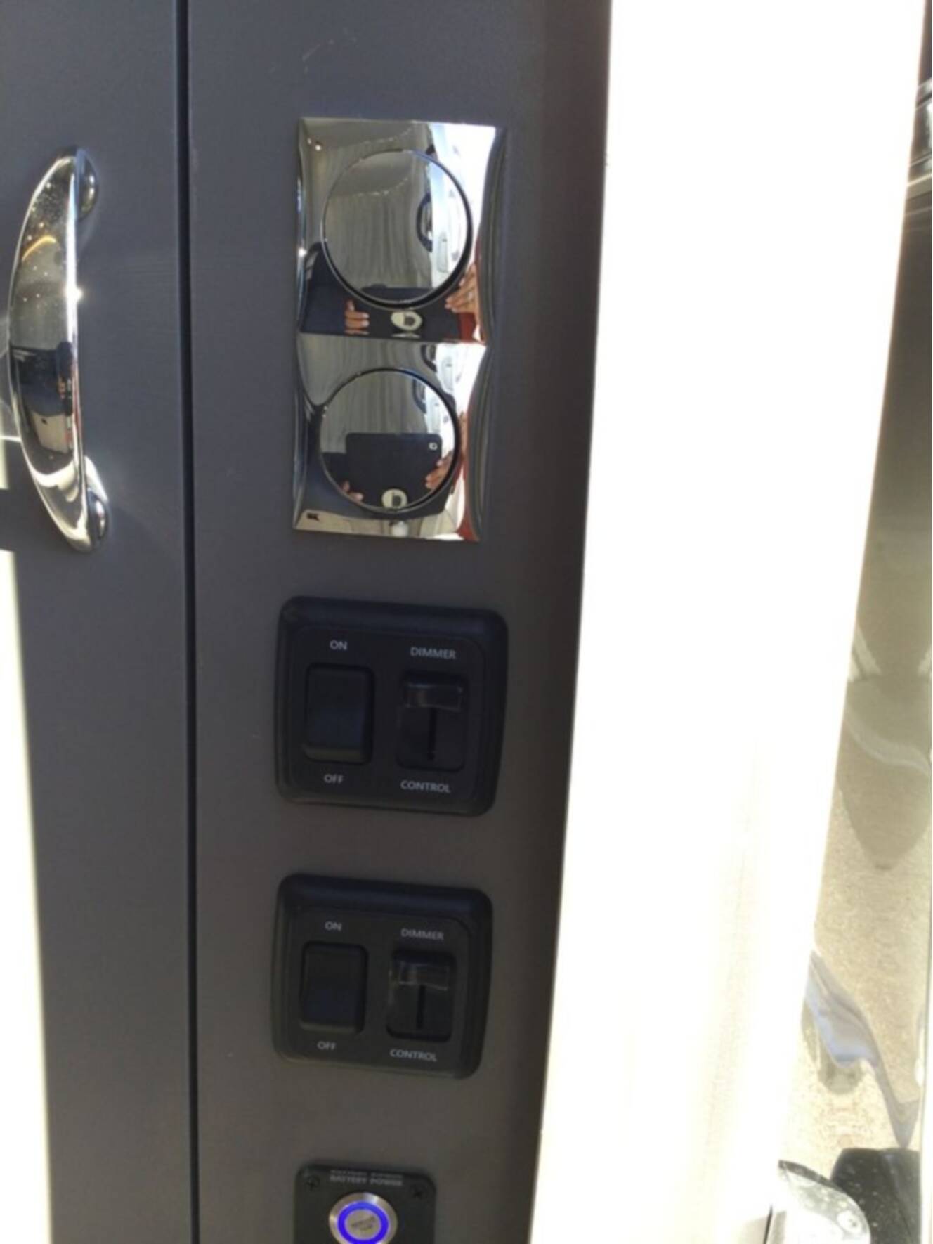 A photo of this 2026 Airstream Globetrotter® 25FB