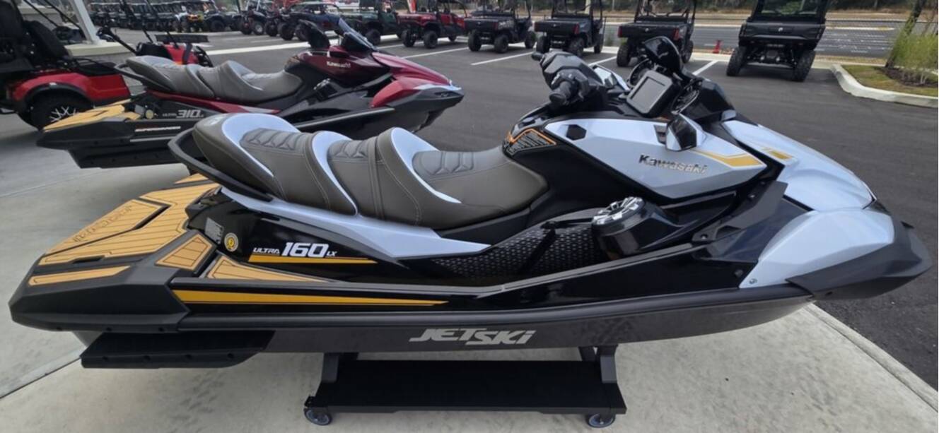 A photo of this 2026 Kawasaki Jet Ski® Ultra® 160 LX