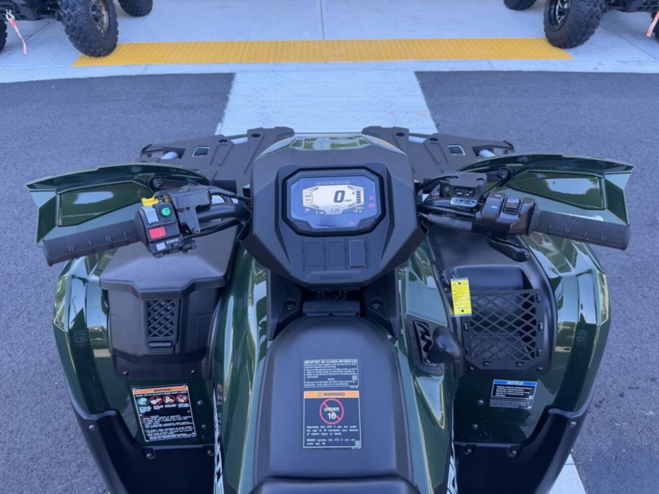 A photo of this 2026 Kawasaki Brute Force® 750 SE EPS