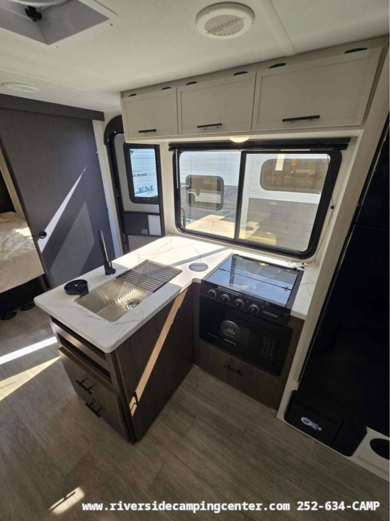 A photo of this 2027 Prime Time Avenger 26DBS
