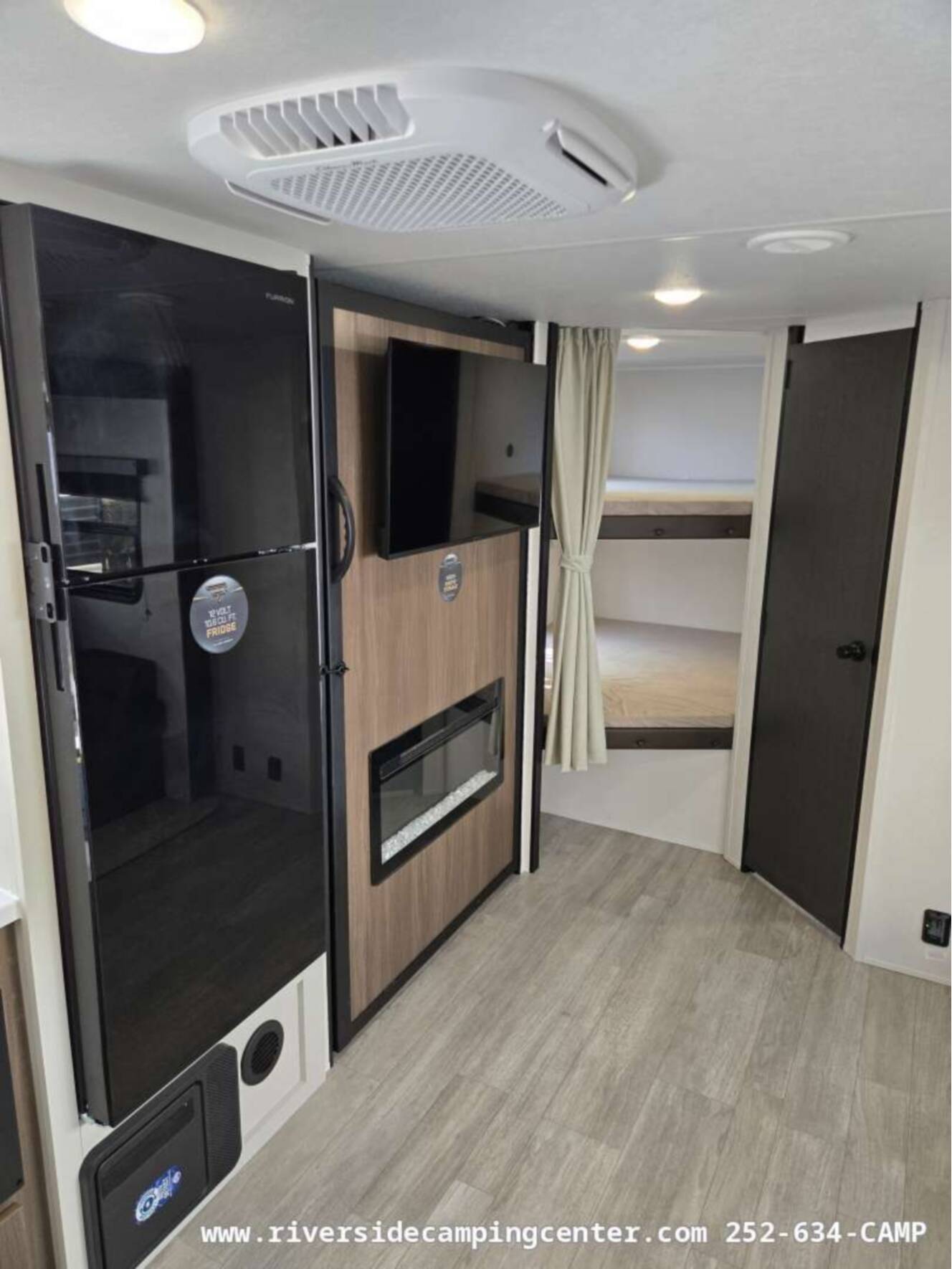 A photo of this 2027 Prime Time Avenger 26DBS