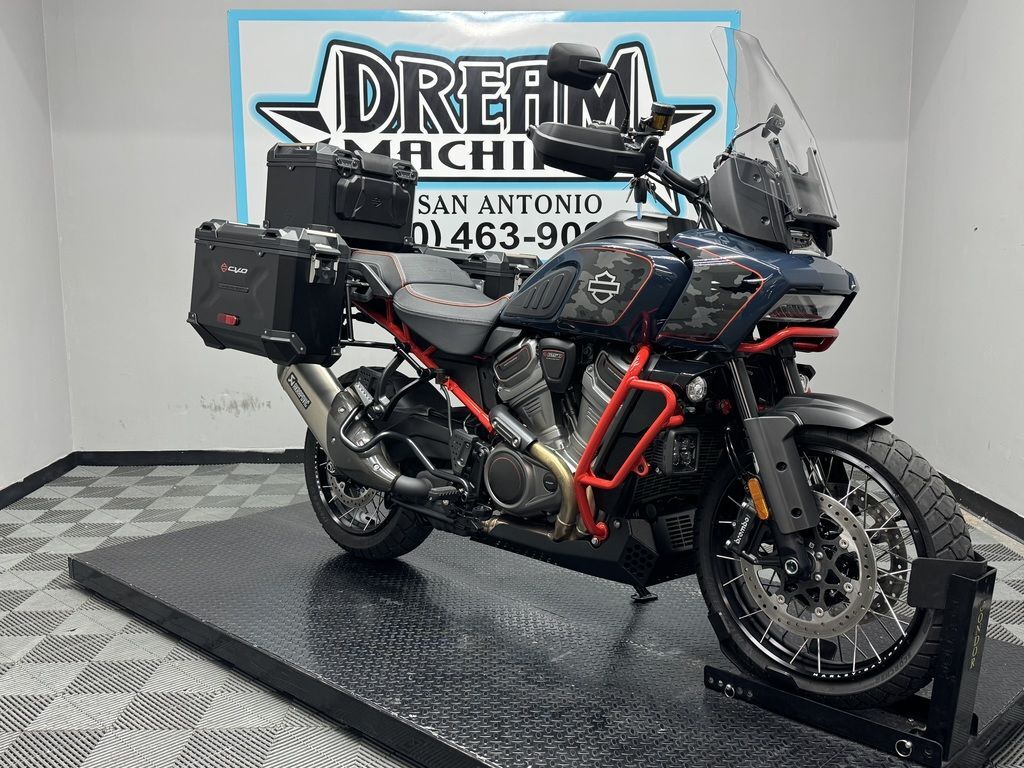 2025 Harley-Davidson® CVO Pan America® CVO in San Antonio, TX