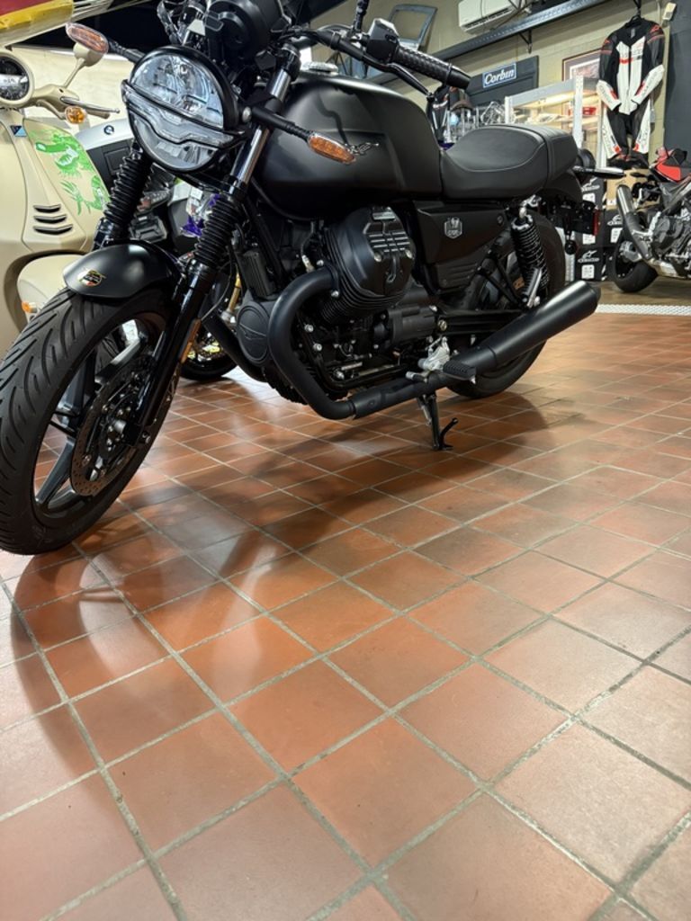 2026 Moto Guzzi V7 Stone STONE in Charlotte, NC