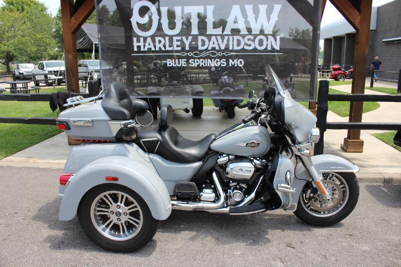 2024 Harley-Davidson TRI GLIDE ULTRA ULTRA CLASSIC in Blue Springs, MO