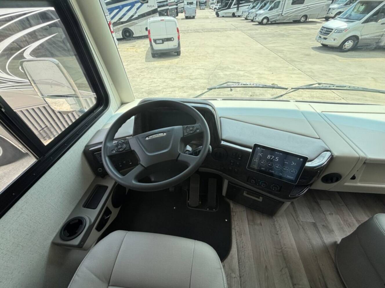 A photo of this 2026 Thor Motor Coach PALAZZO GT 33.6