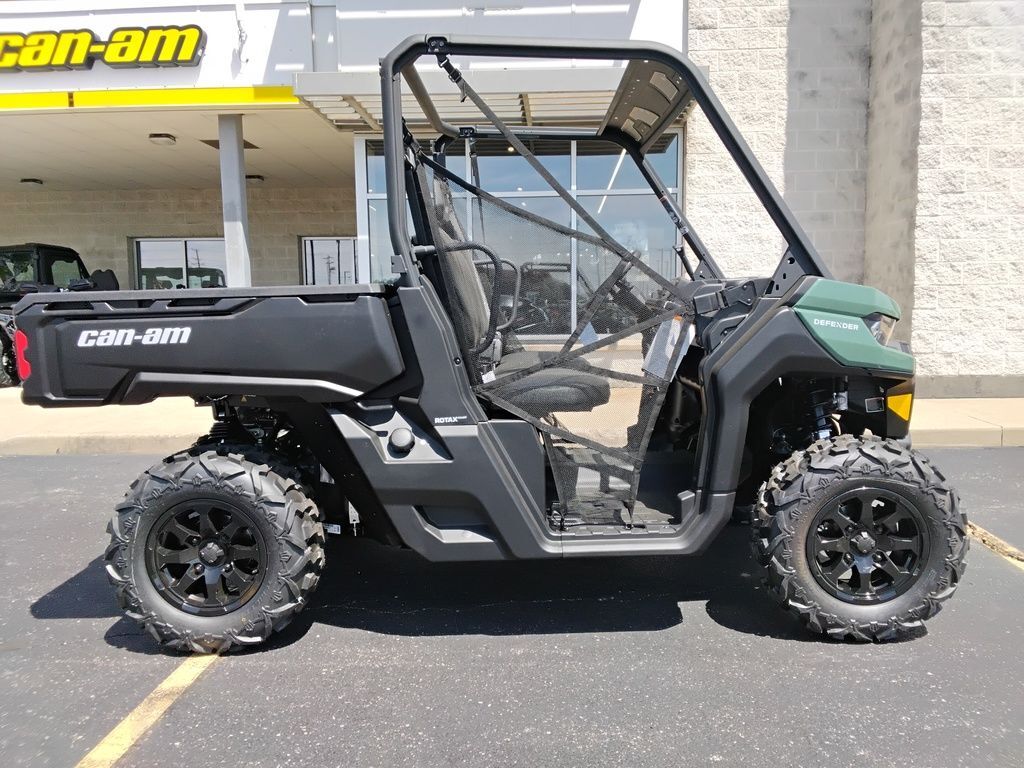 2026 Can-Am Defender DPS HD7 Compass Green in burbank OH
