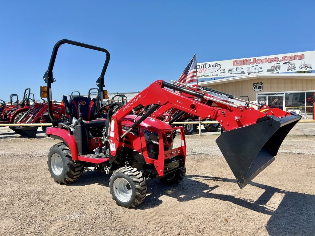 2026 Mahindra 1100 Series 1120 HST 4WD in Sealy, TX