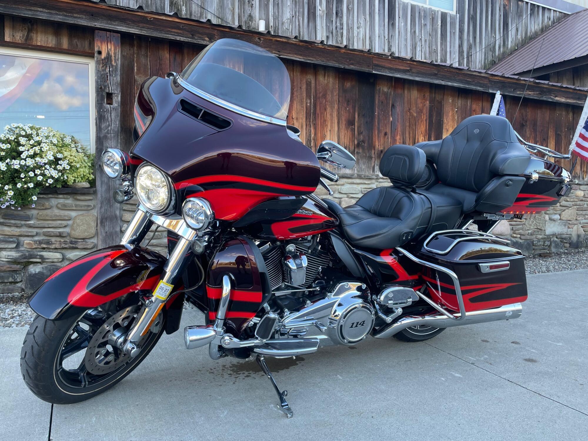 2017 Harley-Davidson CVO Limited in hornell NY