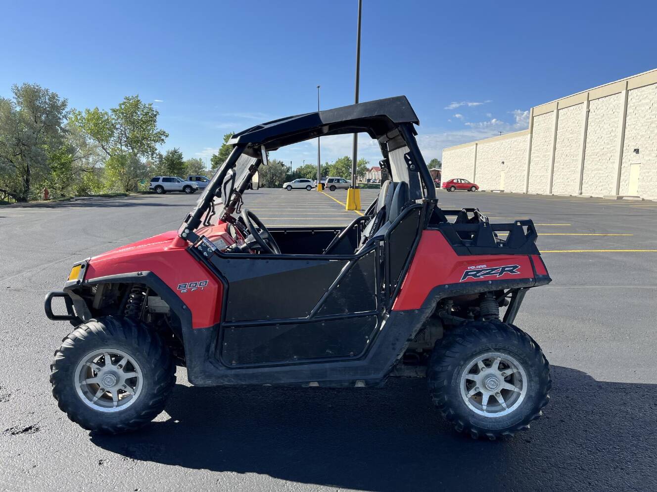 A photo of this 2014 Polaris RZR 800 Indy Red