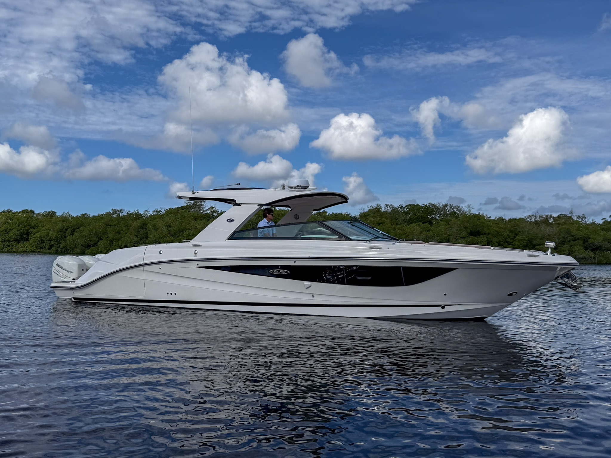 2019 Sea Ray SLX 400 OB W 230 in fort myers FL